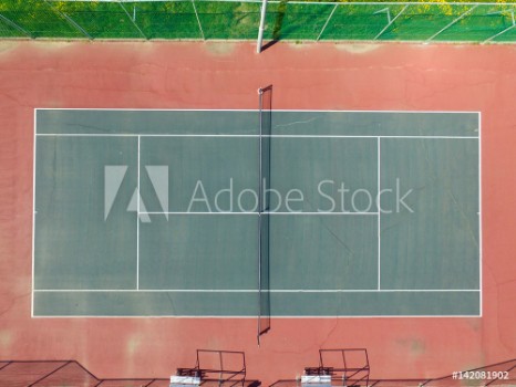 Bild på Tennis court - Top down aerial view